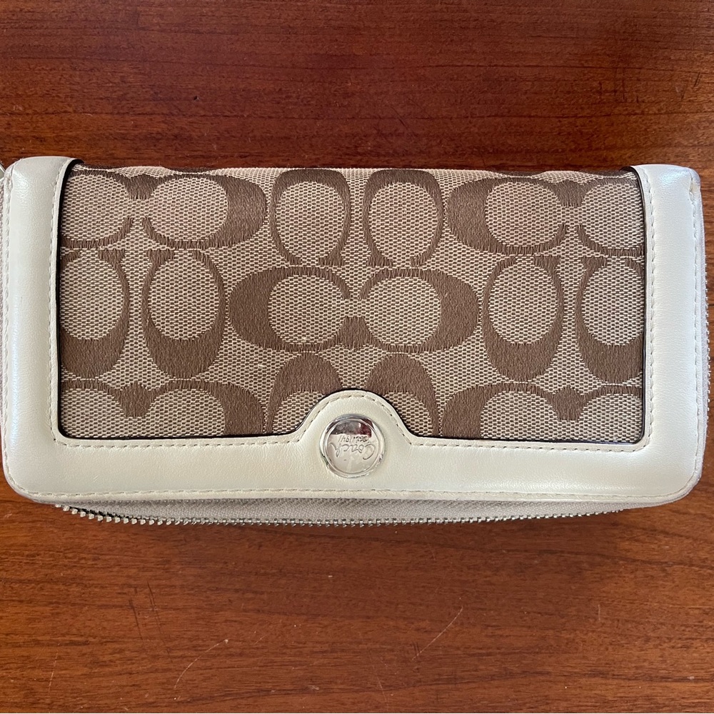 Coach wallet